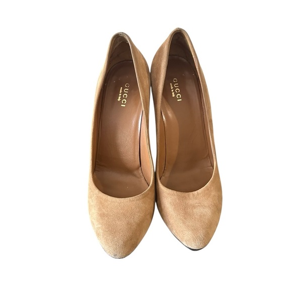 Gucci Suede Platform Heel 37 Tan Nude Soft Brown Ornate 4 1/2” Pump - Picture 3 of 10